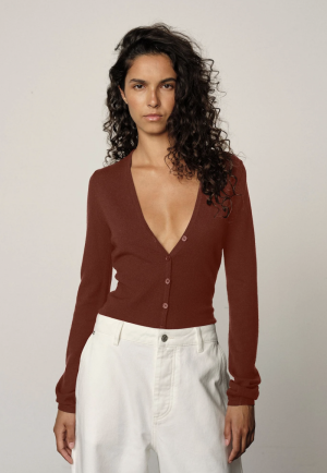  MARRON