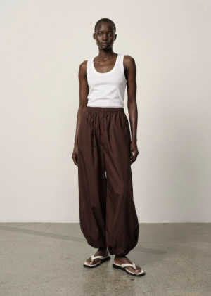 COFFEE BROWN