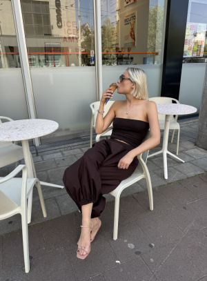  COFFEE BROWN