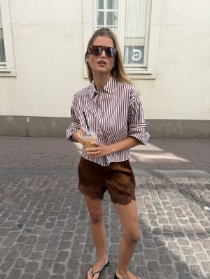  TAN