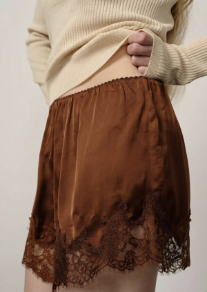  TAN